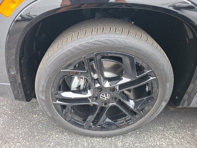 2026 Volkswagen Tiguan SE R-Line Black