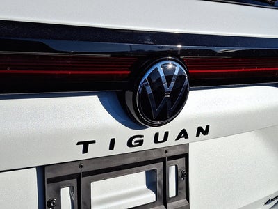 2026 Volkswagen Tiguan SE R-Line Black