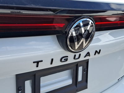 2026 Volkswagen Tiguan SE R-Line Black