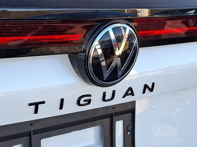 2026 Volkswagen Tiguan SE R-Line Black