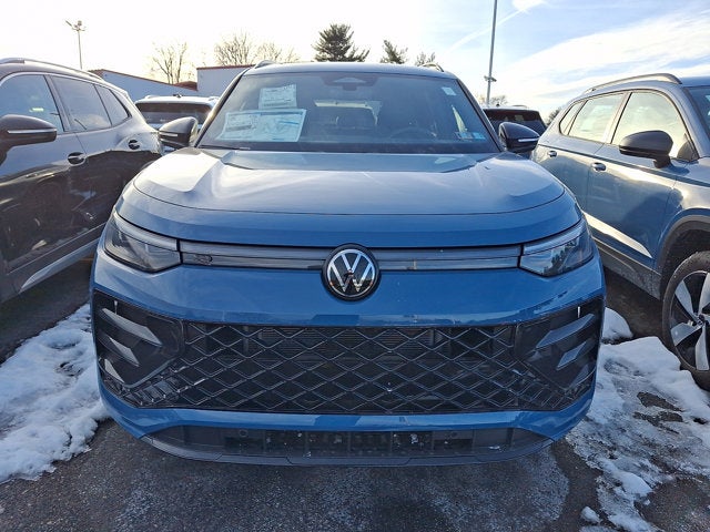 2026 Volkswagen Tiguan SE R-Line Black