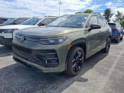 2026 Volkswagen Tiguan SE R-Line Black