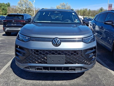 2026 Volkswagen Tiguan SE R-Line Black