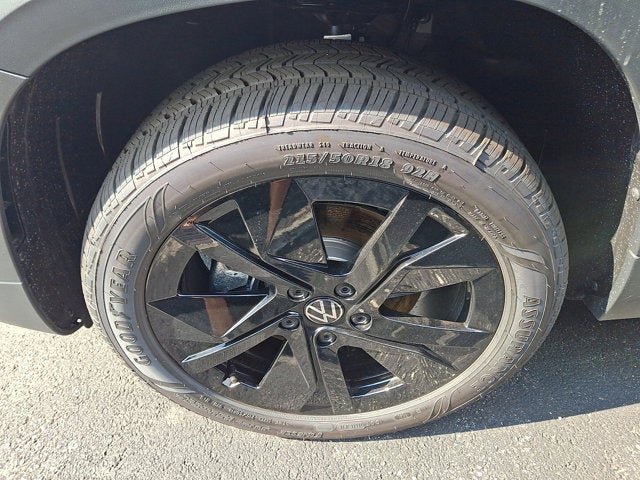 2026 Volkswagen Taos SE