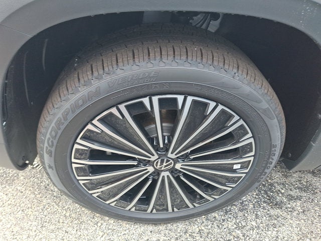 2026 Volkswagen Taos SE
