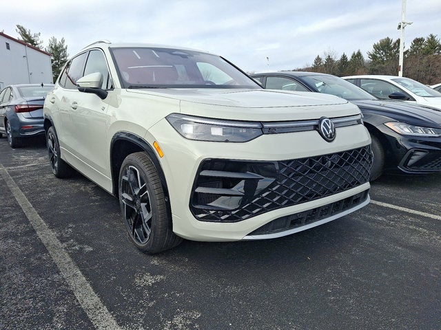 2026 Volkswagen Tiguan SEL R-Line Turbo
