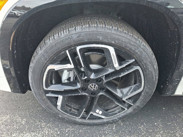 2026 Volkswagen Tiguan SEL R-Line Turbo