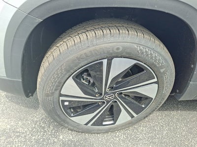 2026 Volkswagen Taos SE